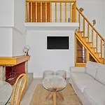 アパート αmazing House For 8 Near The Sea! Karababás