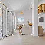 アパート αmazing House For 8 Near The Sea! *