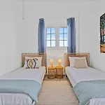 αmazing House For 8 Near The Sea!