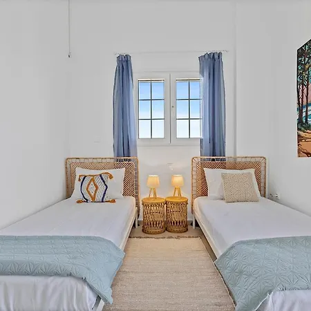 αmazing House For 8 Near The Sea!