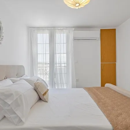 αmazing House For 8 Near The Sea! Апартаменты *