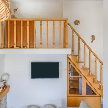 Апартаменты αmazing House For 8 Near The Sea! *